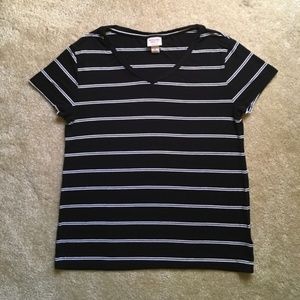 CLOSET CLOSING 8/26! Mossimo striped v neck tee